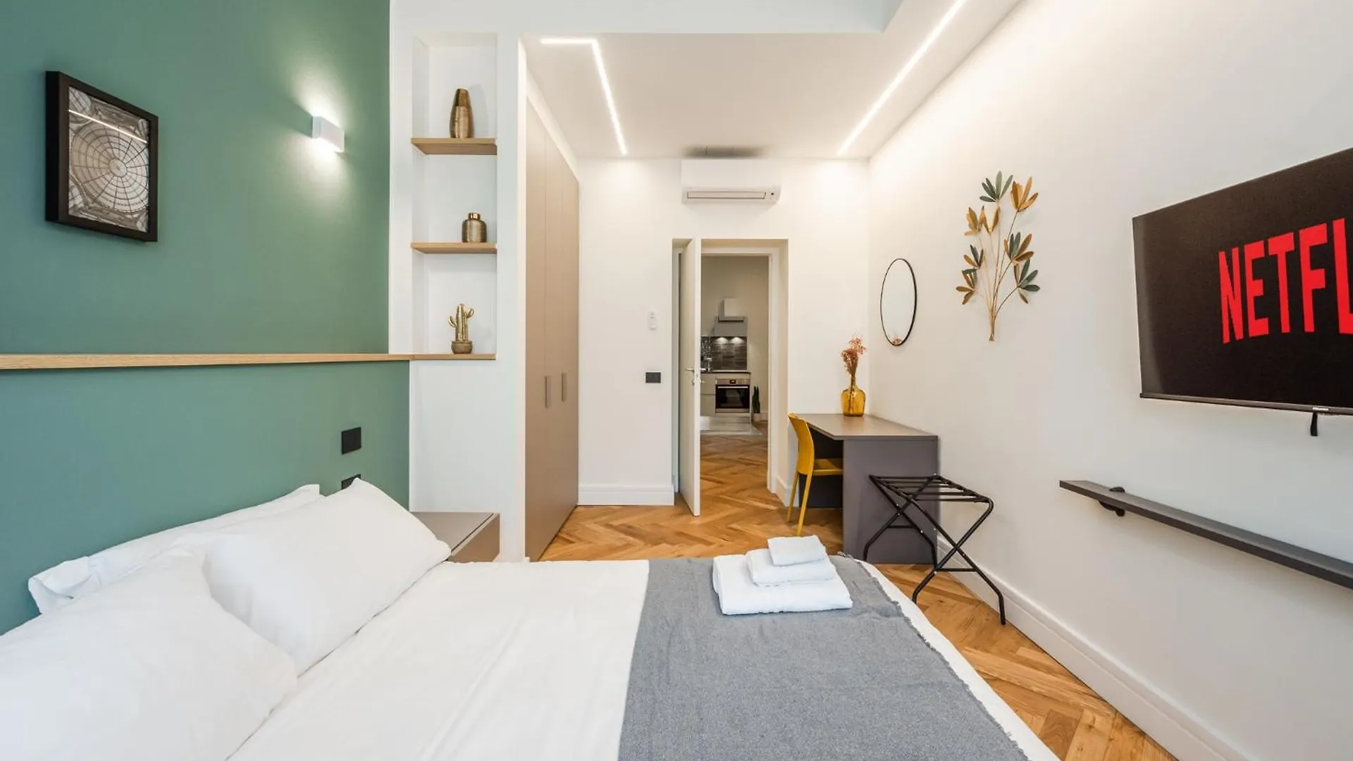 Central Modern 3-Room Flat - Near Metro & Park Milan Apartment