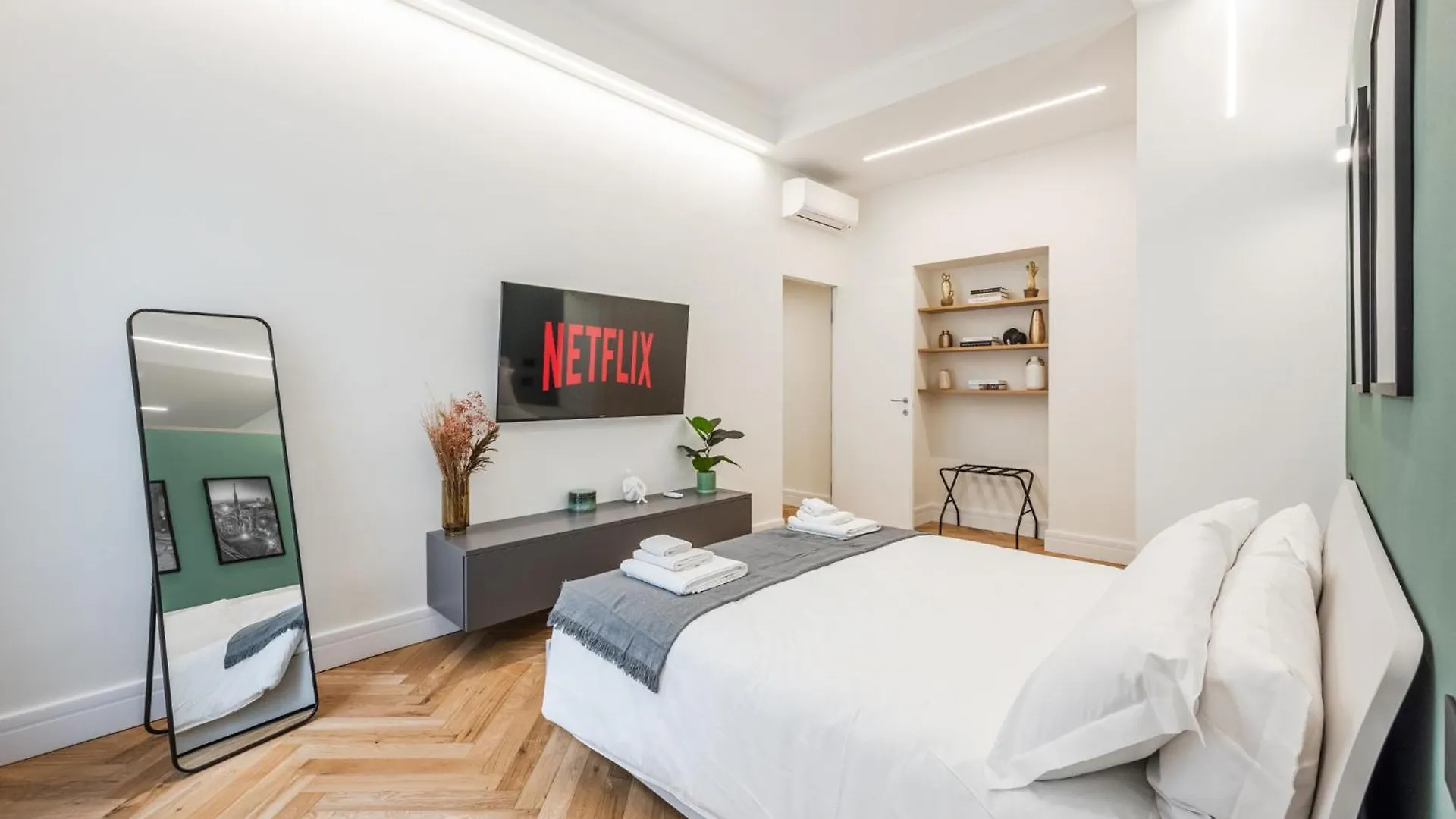 Central Modern 3-Room Flat - Near Metro & Park Milan