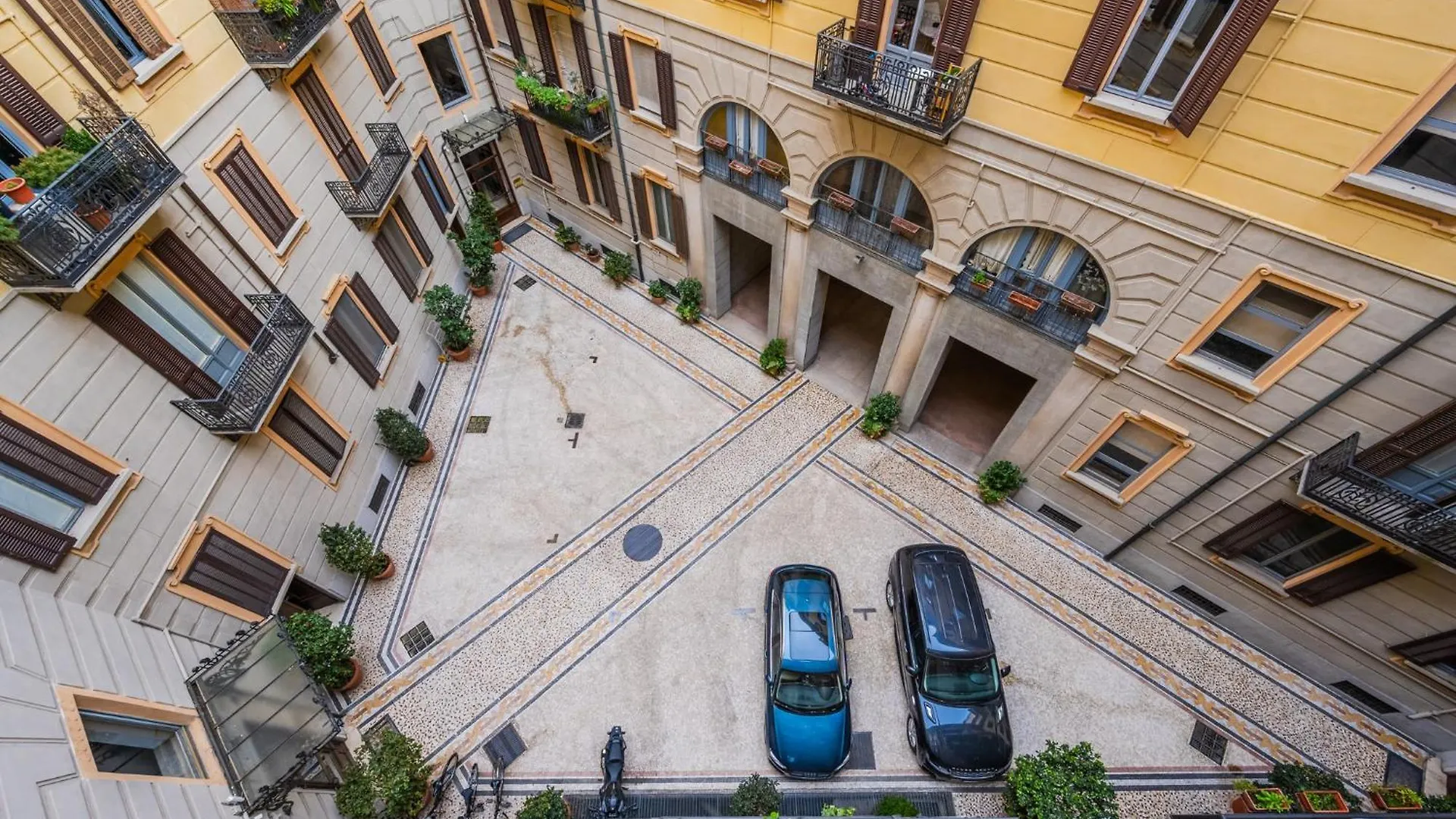 Central Modern 3-Room Flat - Near Metro & Park Milan 0*,